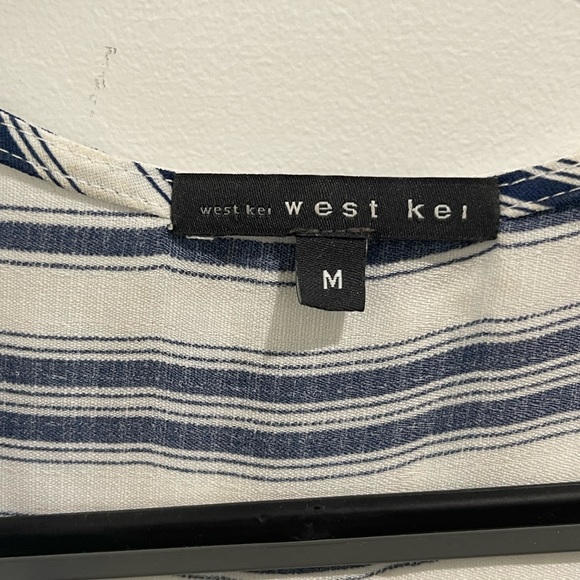 West Kei Blue Stripes White Blouse size Med - Picture 4 of 7